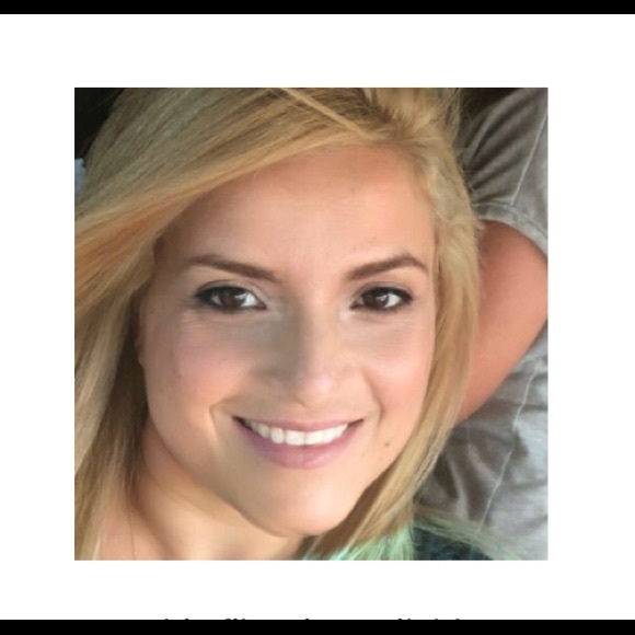 Meet your Posher, Ruth - Picture 1 of 1